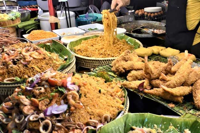 කොත්තු, රයිස් මිල රුපියල් 15කින් පහළට.